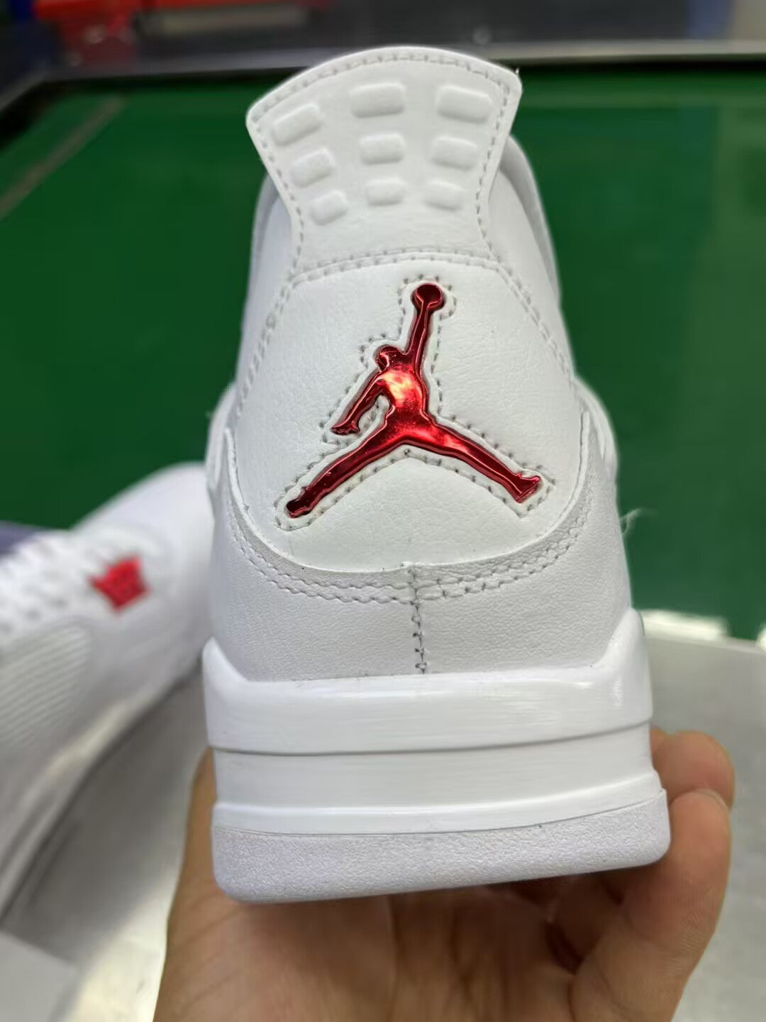 Retro Jordan 4