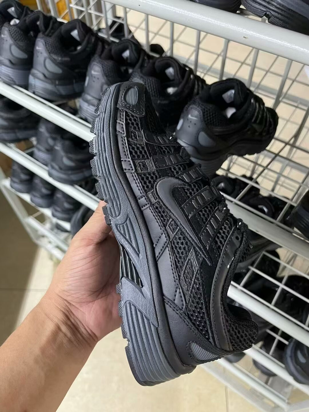 Nike P6000
