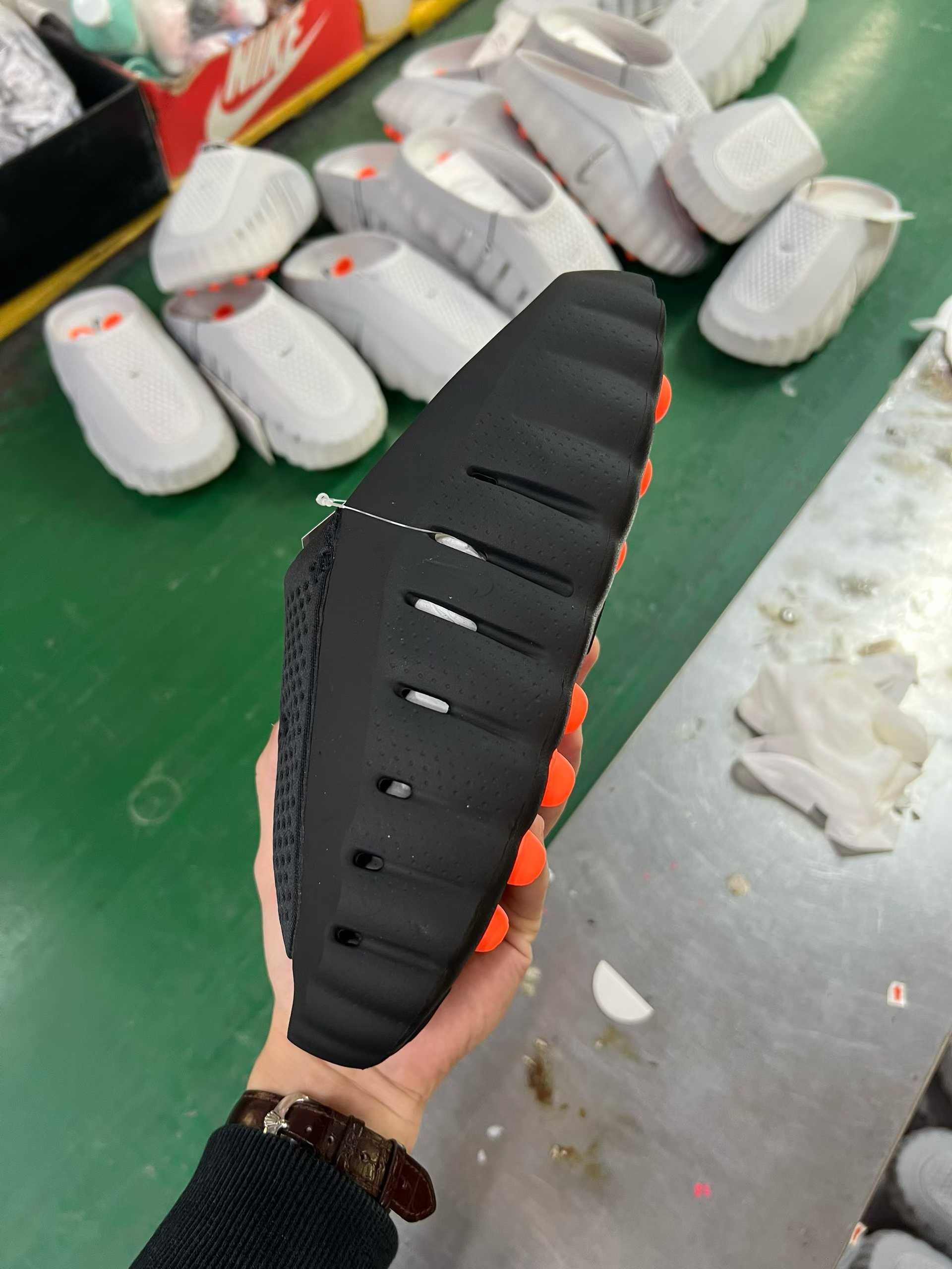 Nike Mind 001