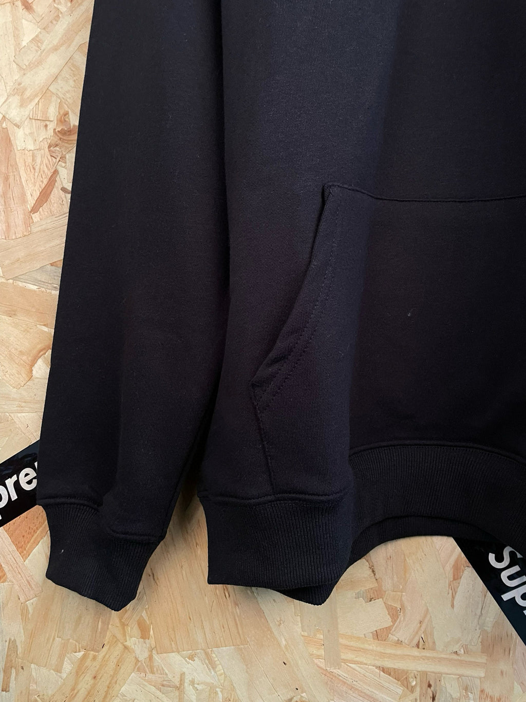 Supreme Hoodie Back Logo