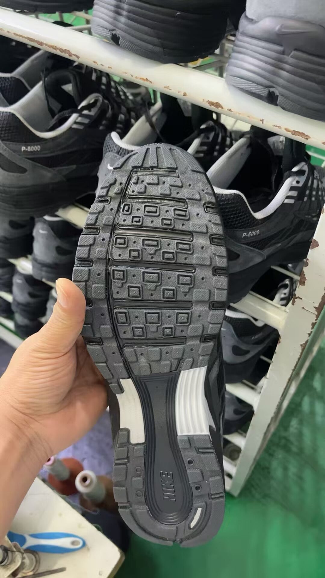 Nike P6000