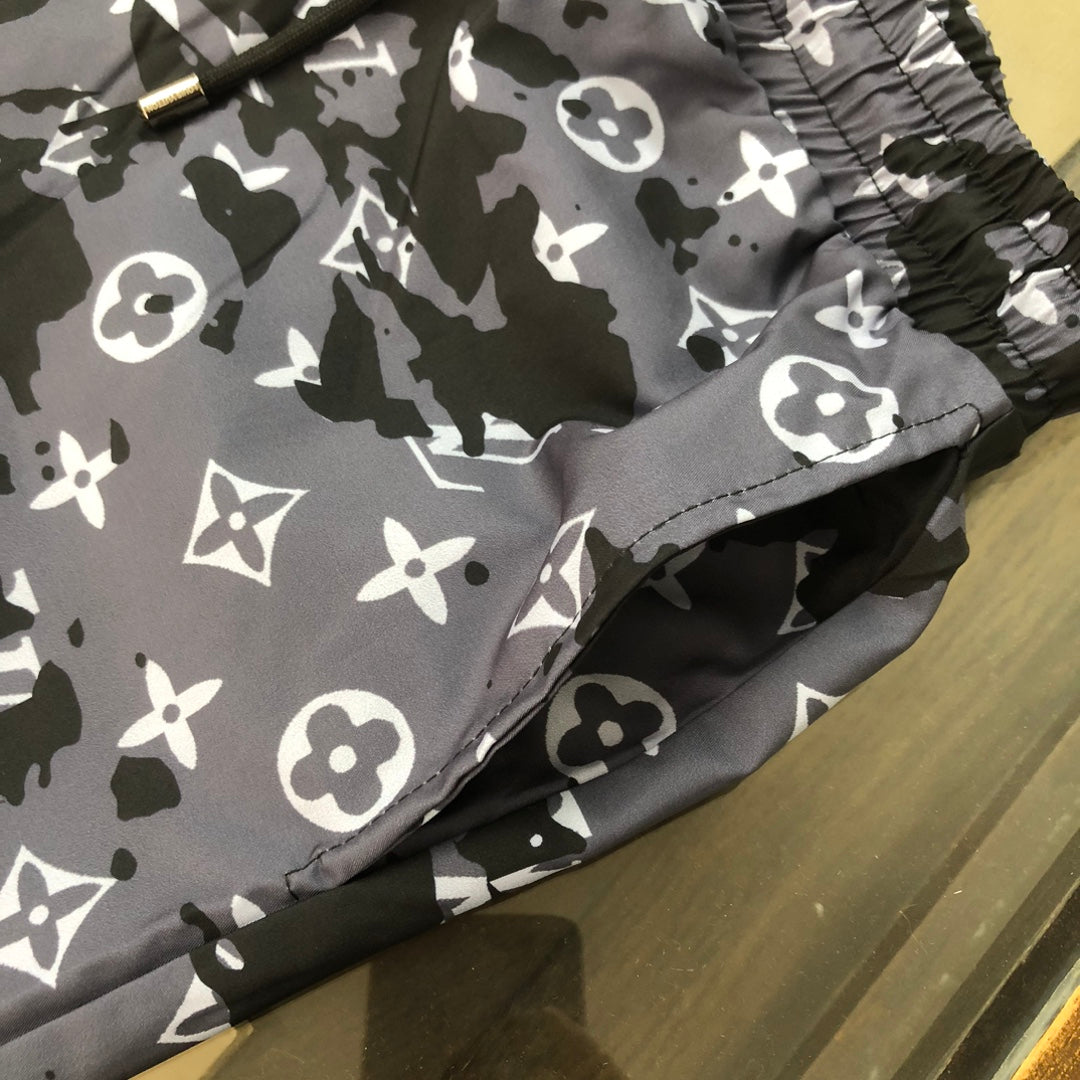 LV Small Pattern Shorts