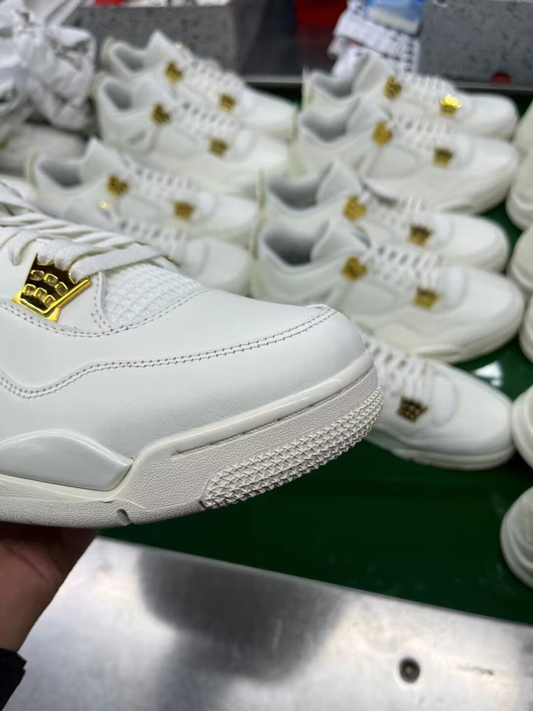 Retro Jordan 4