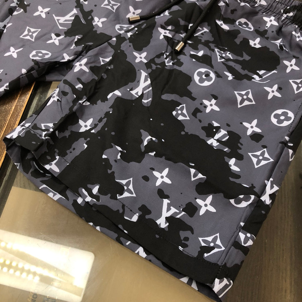 LV Small Pattern Shorts