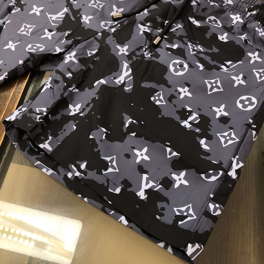 LV Small Pattern Shorts