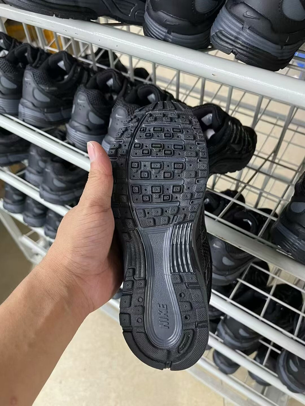 Nike P6000