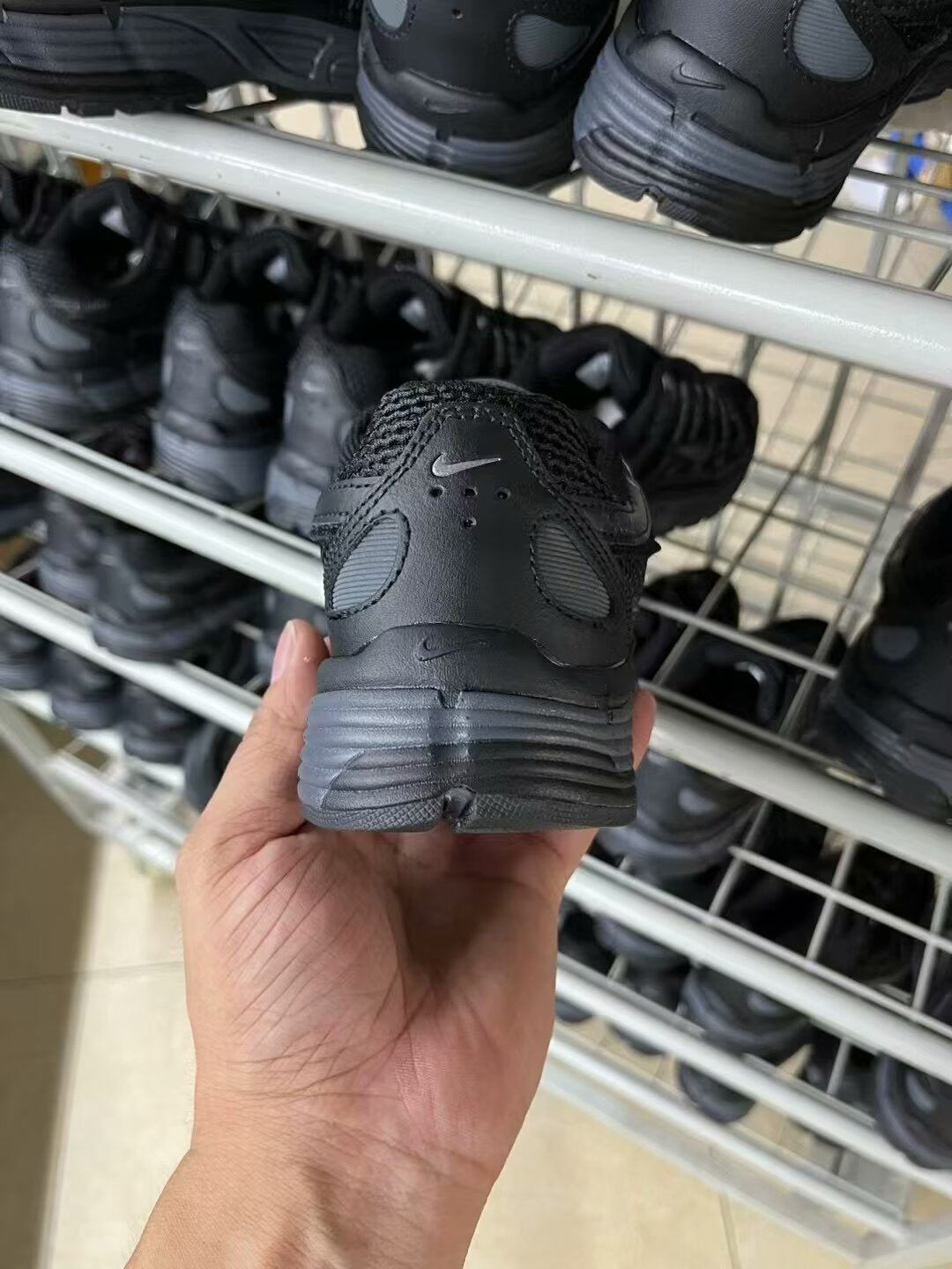 Nike P6000