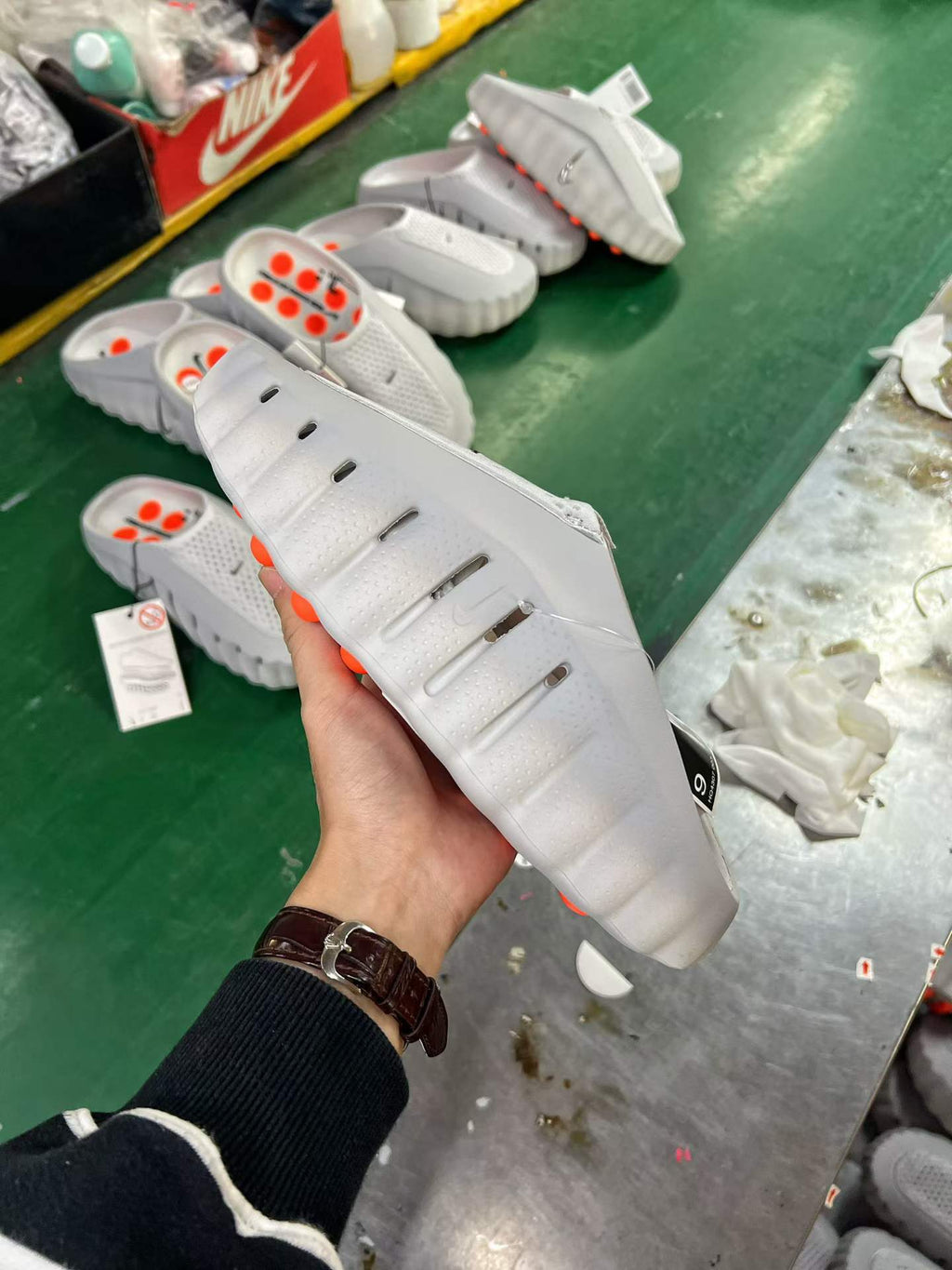 Nike Mind 001