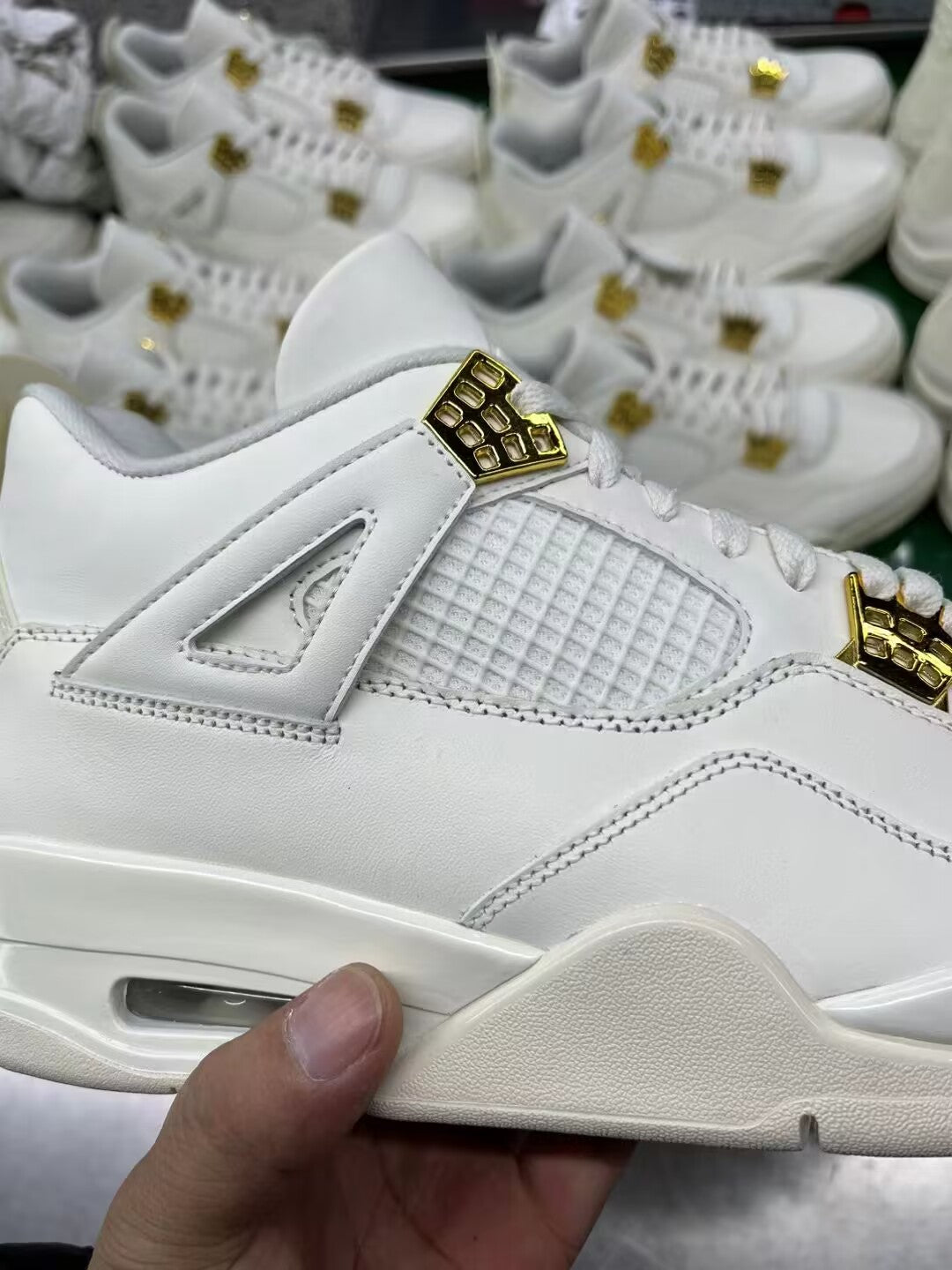 Retro Jordan 4