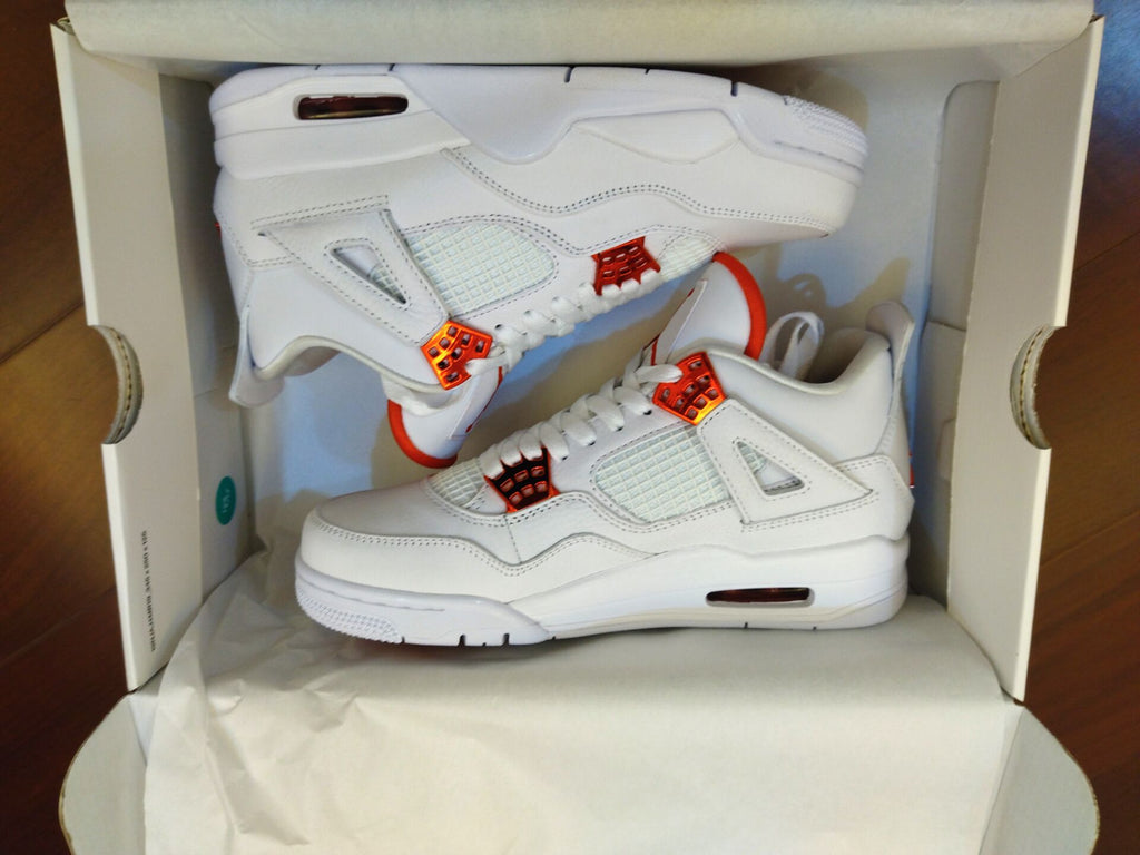 Retro Jordan 4