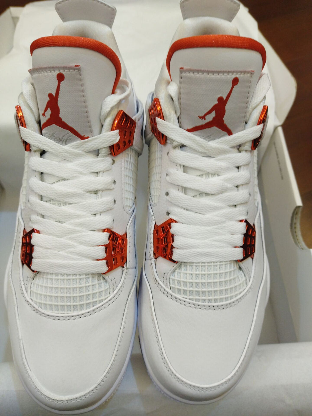 Retro Jordan 4