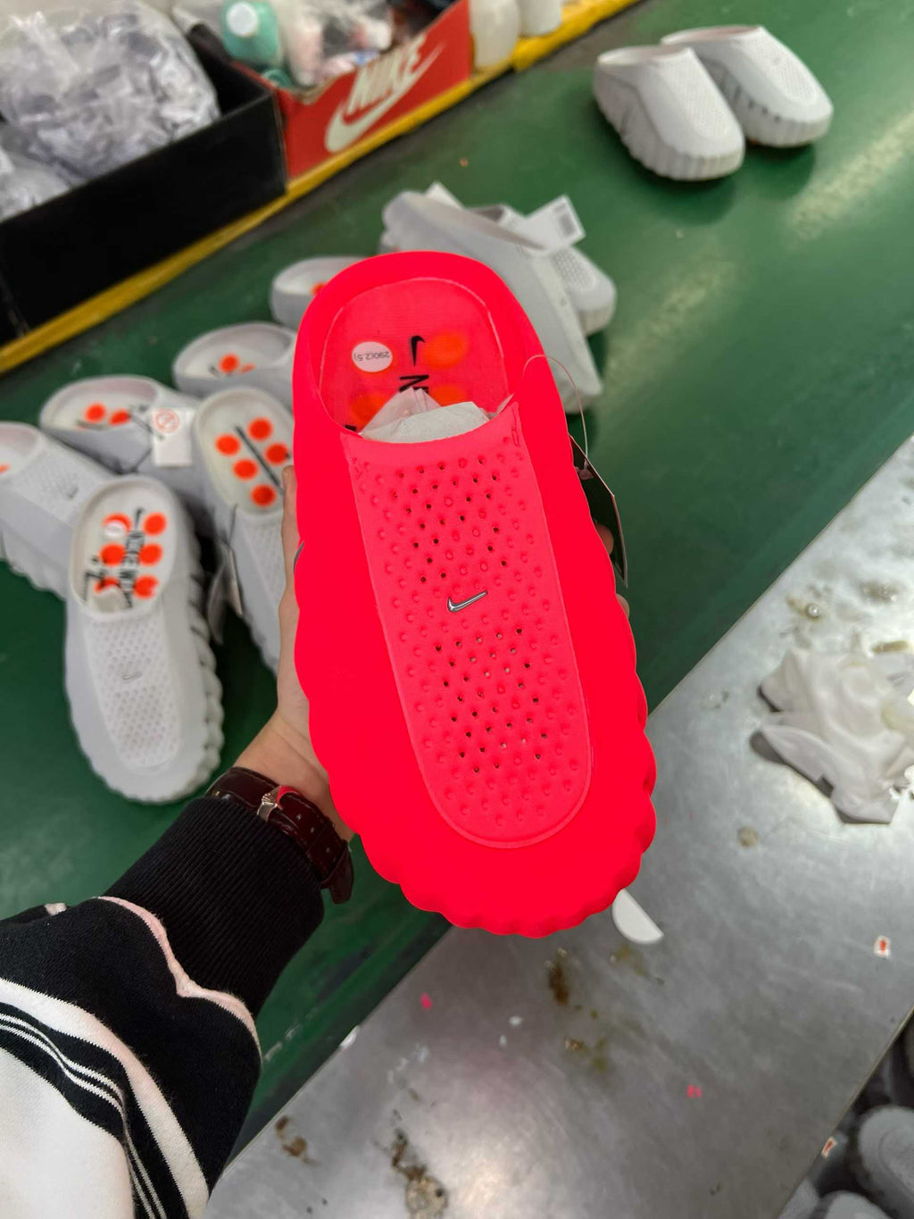 Nike Mind 001