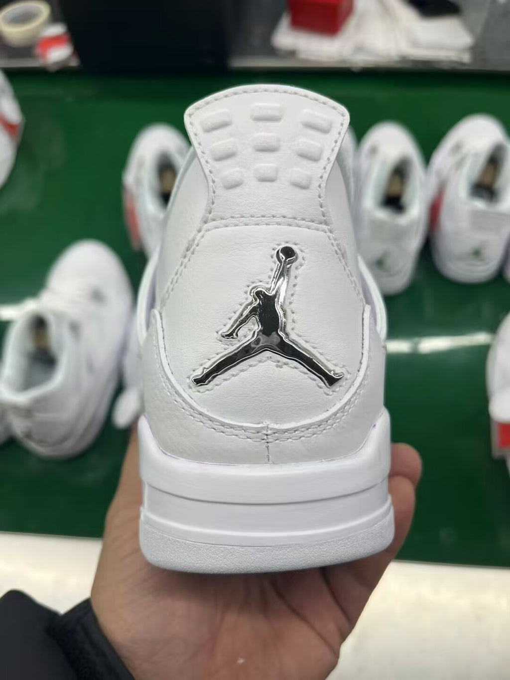 Retro Jordan 4