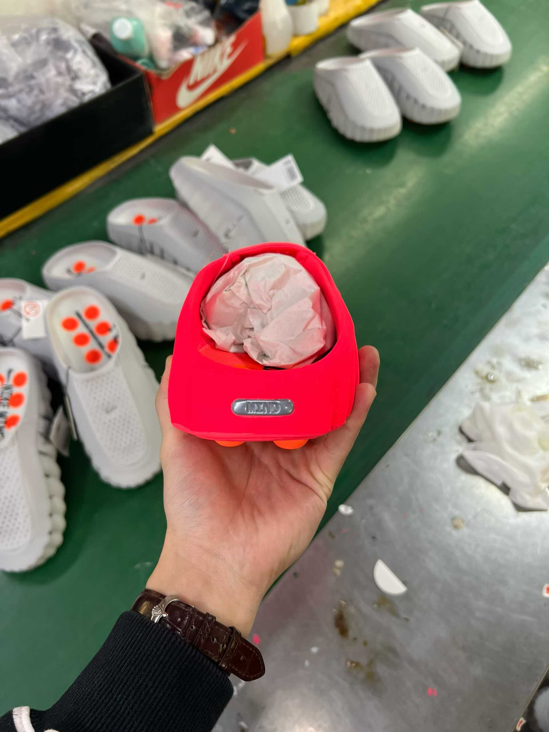 Nike Mind 001