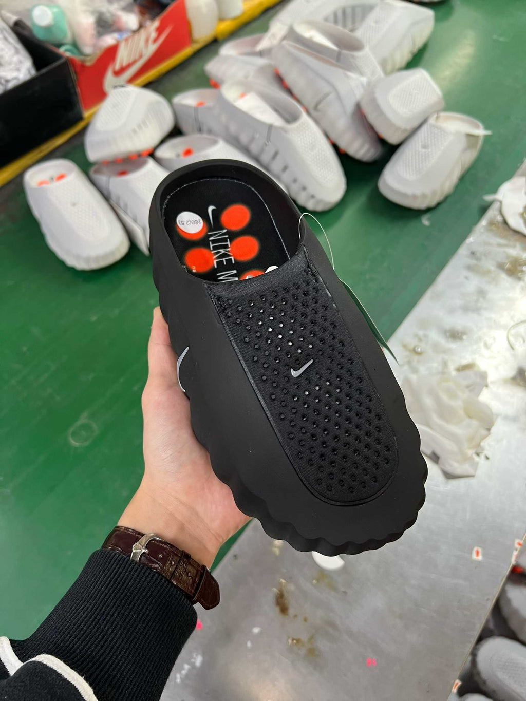 Nike Mind 001