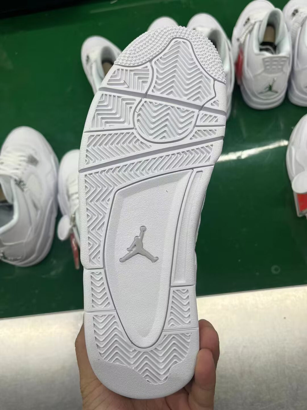 Retro Jordan 4