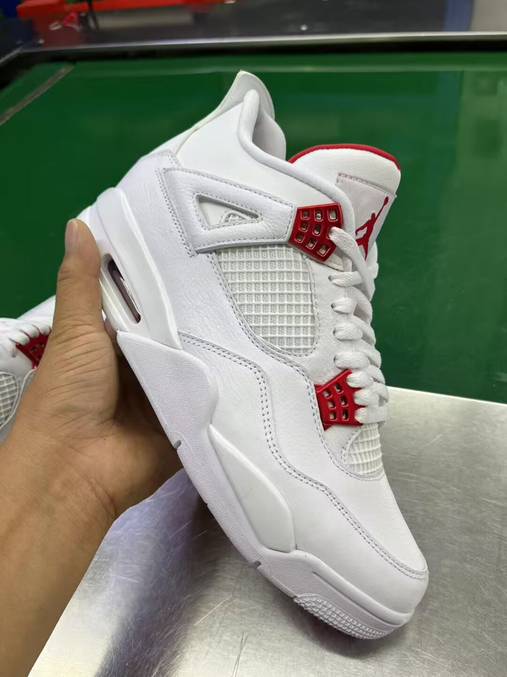 Retro Jordan 4