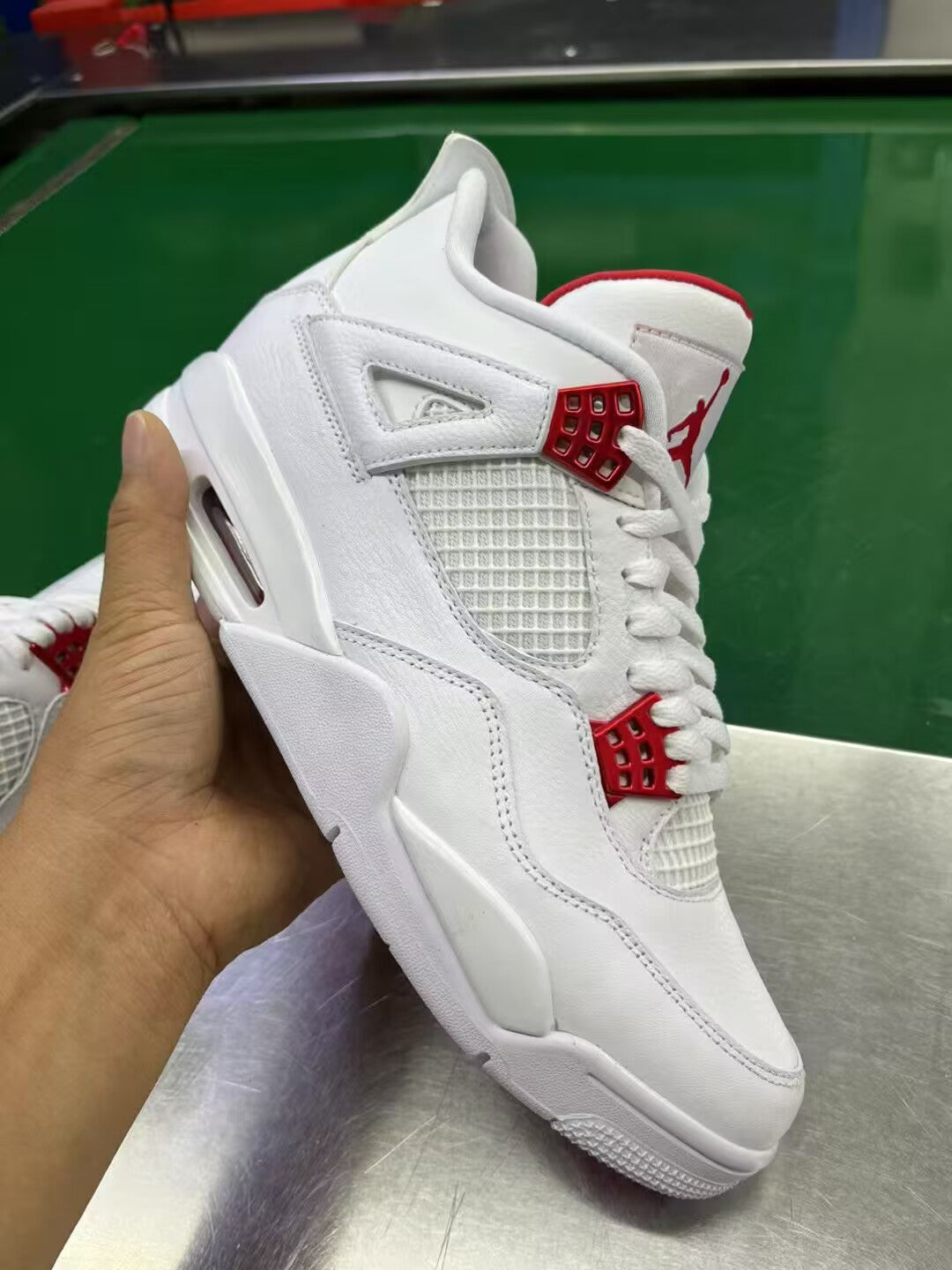 Retro Jordan 4