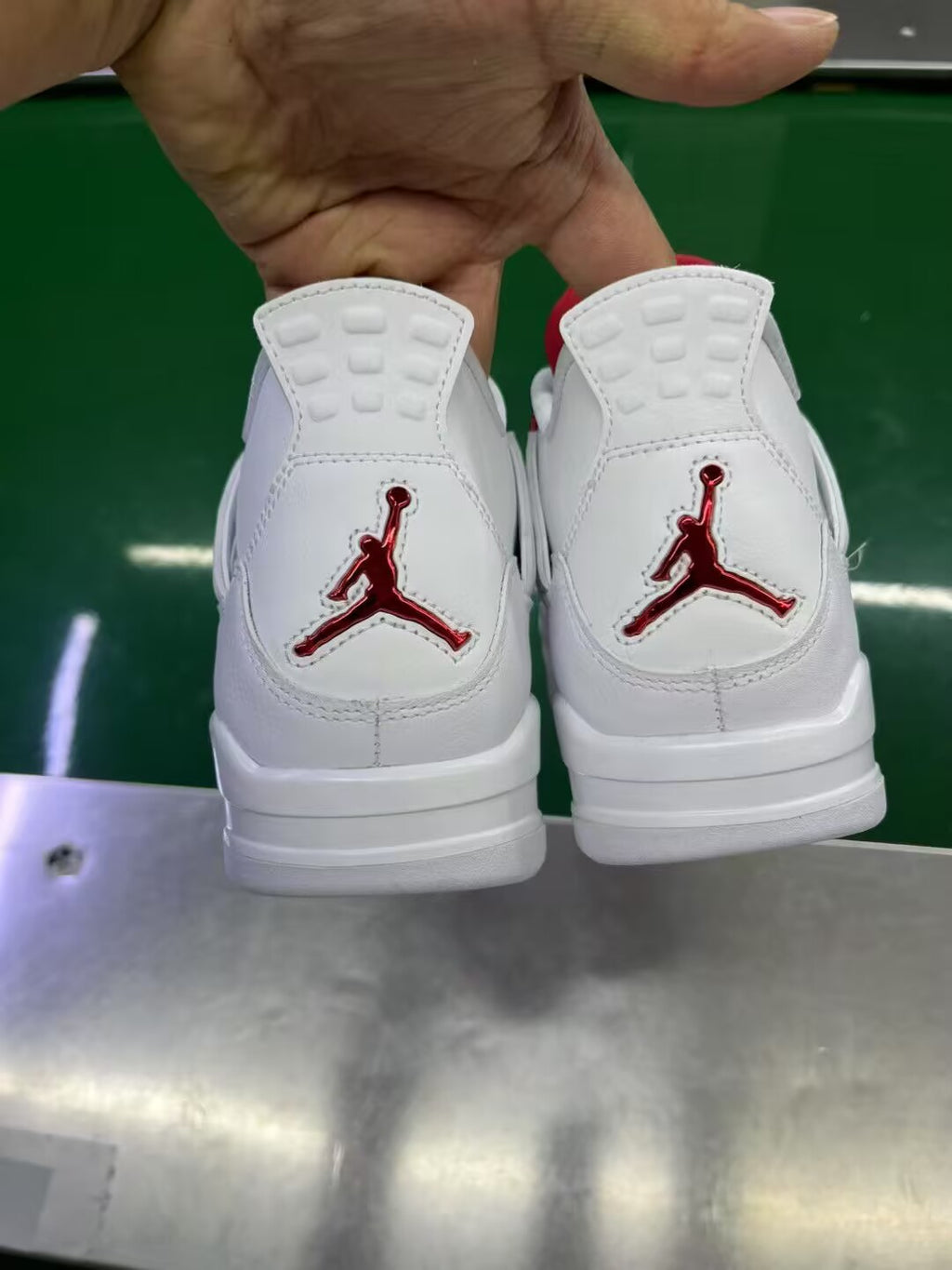 Retro Jordan 4