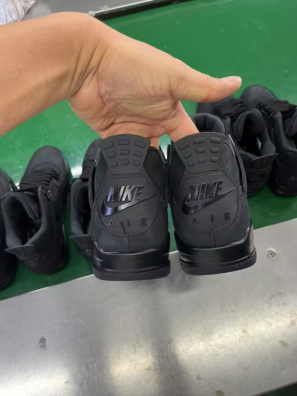 Retro Jordan 4