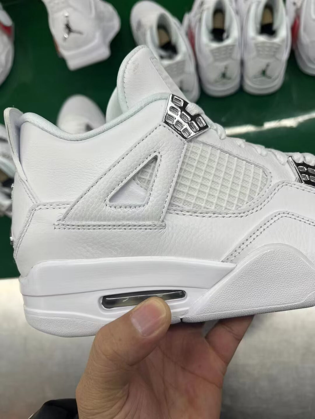 Retro Jordan 4