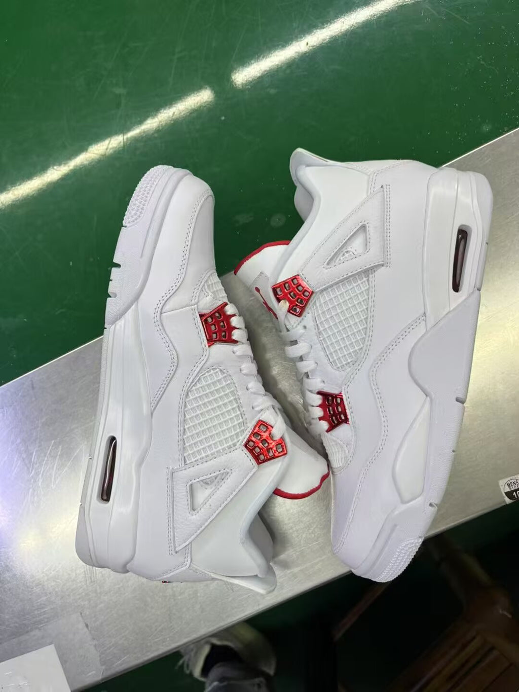 Retro Jordan 4